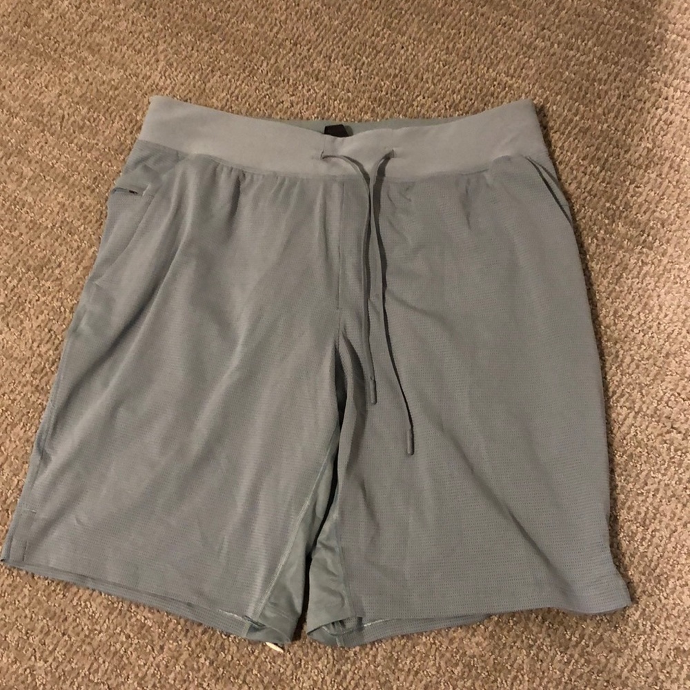 Large Lululemon Mens Shorts